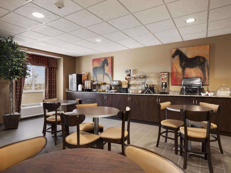 Microtel Inn And Suites Pecos Exterior photo