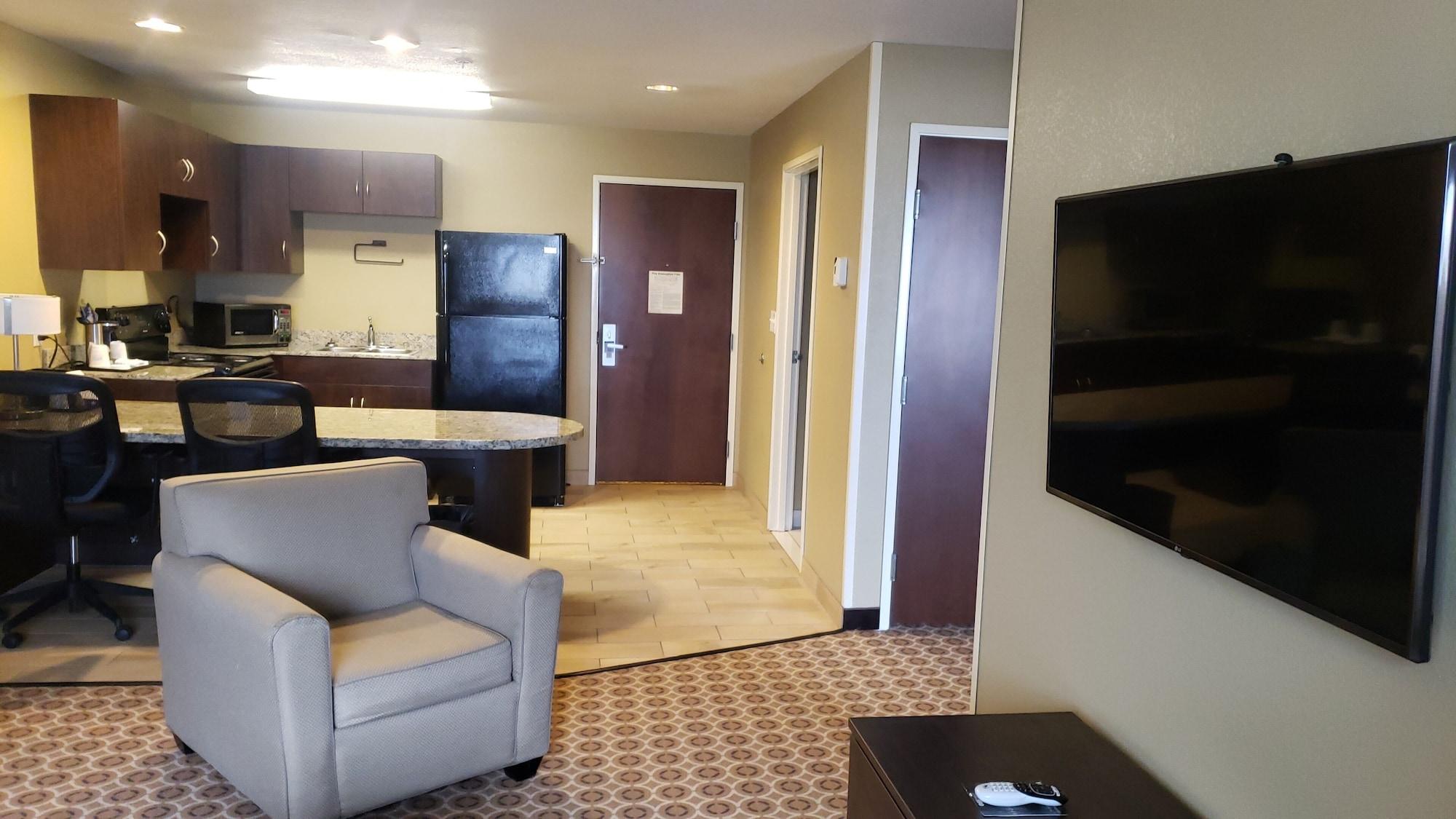 Microtel Inn And Suites Pecos Exterior photo