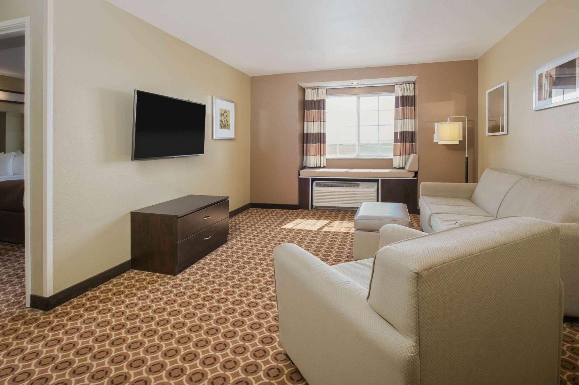 Microtel Inn And Suites Pecos Exterior photo
